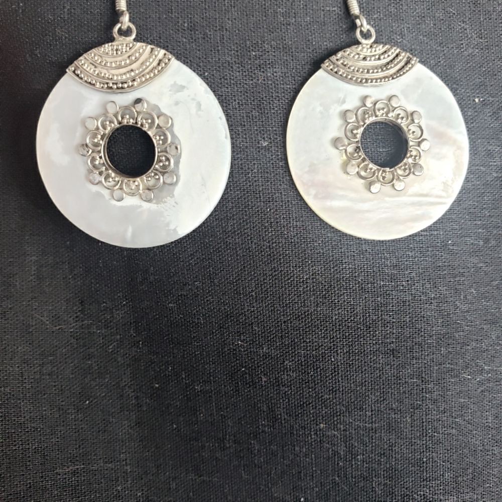 Abalone shell earrings - Picture 1 of 5